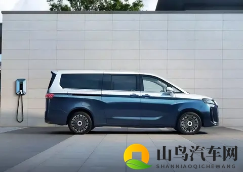 全新M8预售，中大型MPV1698万起！厂家：15万价格，30万享受-2