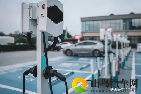 中国固态电池引爆能源革命能量密度720Wh_kg电动车续航将破千公里-2