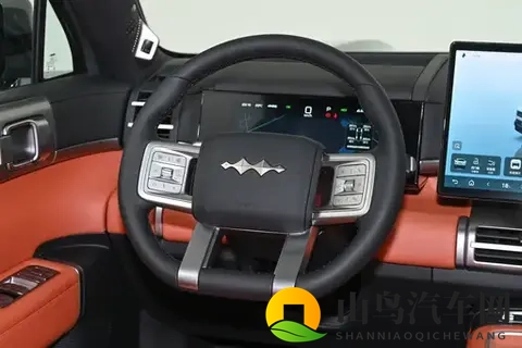 比亚迪又添新丁，亏电油耗49L，四驱+激光雷达，钛7买得钛对了-2