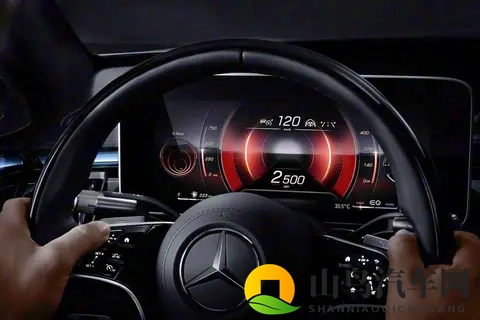 科技卷出新高度 中国品牌将要统治D级豪华轿车市场吗？-2