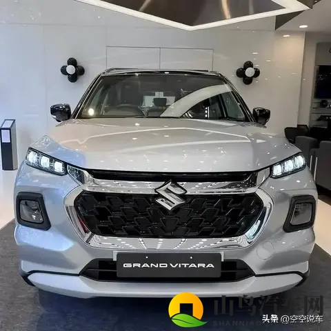 全新铃木超级维特拉上市，售价约91万元，搭载15L混合动力！-3