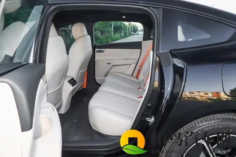 抢先试驾东风奕派eπ007+，试装版与量产版差异不大-3