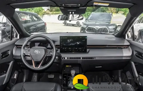 “新面具”,静态解读丰田锋兰达,单月销量稳定1W+-2