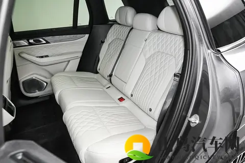 2026 款领克 09 MHEV 四驱探索版体验：家庭中大型 SUV 的均衡之选-2