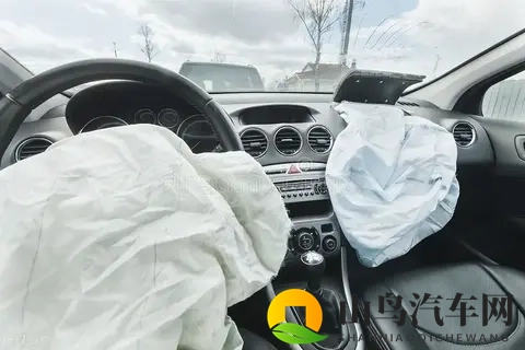 车上加装这3种东西等于在慢性自杀？好看不好用，很多人车上都有-3