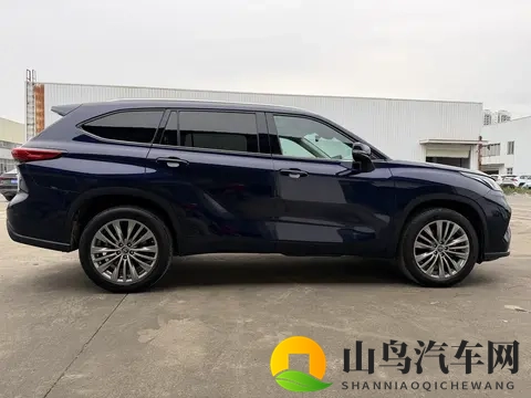 二手汉兰达：22款四驱尊贵版，12千公里，宜家宜商之选！-2