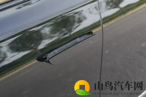 2025款红旗H9 20T，四款配置如何选择？-1