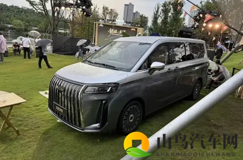 北汽制造锐胜 M8 中大型 MPV 将于 11 月 5 日预售-2