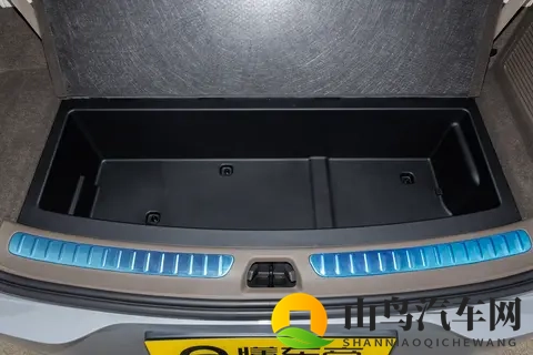 试驾 腾势N8L DM大六座SUV-3