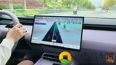 深蓝L06开起来咋样,法拉利同款磁流变悬架,真那么厉害吗-3