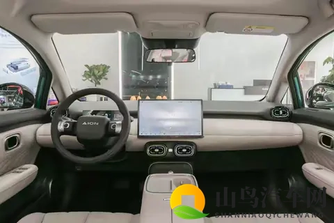 499万开纯电新车！换电99秒续航500公里，这波三方联名玩疯了-1