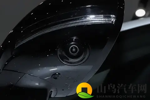 15万级纯电SUV黑马来了！宁德时代电池，上车即惊喜！-1