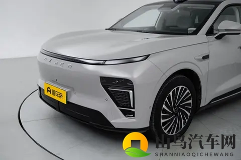 3米轴距+800V快充，续航超760km，2025款星纪元ET值得看吗？-3