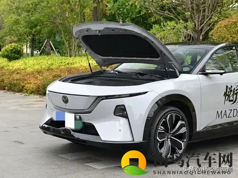 马自达EZ-6降价冲击波：600km续航卖1199万，操控王炸还是噱头？-1