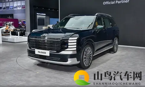 帕里斯帝：25T油混+进口品质，1000km续航，它凭什么卖30万？-3