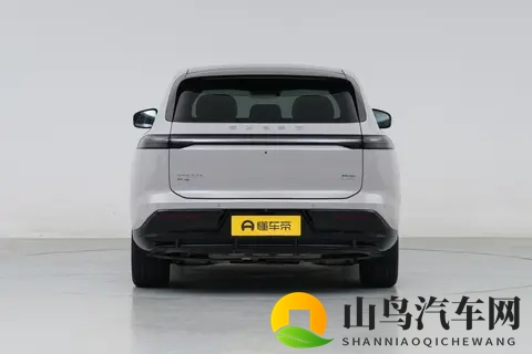 2025 款星纪元 ET：解决全家出行痛点，中大型 SUV 里的「全能选手」-1