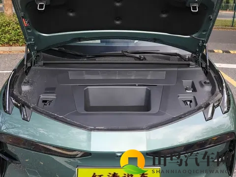 新款极氪X正式上市，新增“西雅图绿”配色，配置调整，会畅销吗-3