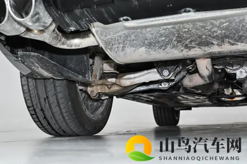 领克09四驱探索版上市,颠覆燃油SUV认知,打造全能座驾-2