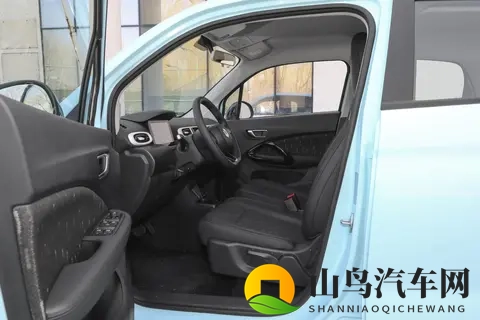 零跑 T03 续航真不虚？市区通勤一周一充，快充半小时补电-2