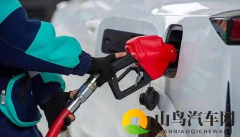 赵露思AI裸体  喷水：未来驾驶新体验：AI喷水汽车亮相-3