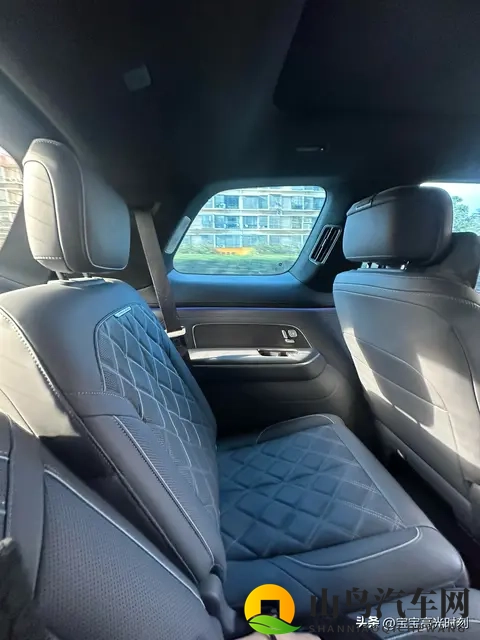 车界巨变:全新ES8引领电动时代潮流-1