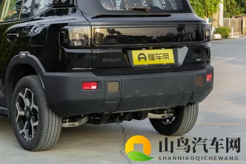 三电机四驱加持！捷途山海 T1 城市通勤 + 轻越野驾驶感拉满-3