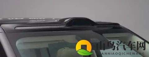 移动的艺术品，大V博主镜头下的智己LS9与陆家嘴光影秀-2