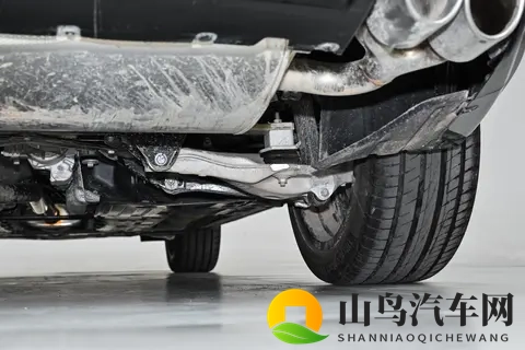 试驾2026款领克09：燃油车的进化，不止于“坚守”-2