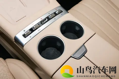 试驾捷途X70L：999万起售，硬核实力派七座SUV-3