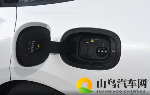 中大型车就1099万起售,还有两种动力,长安启源A06家用正合适-1