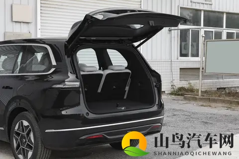 解读深蓝 S09 2025 款后驱 Max：家庭出行的实用之选-1