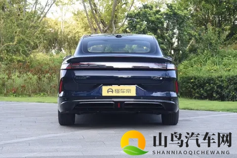 长安启源A06：800V+全铝悬架，15万级全能家轿？-2