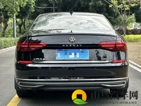 十年经典，依旧能打！21年大众帕萨特，10万出头开回家！-3