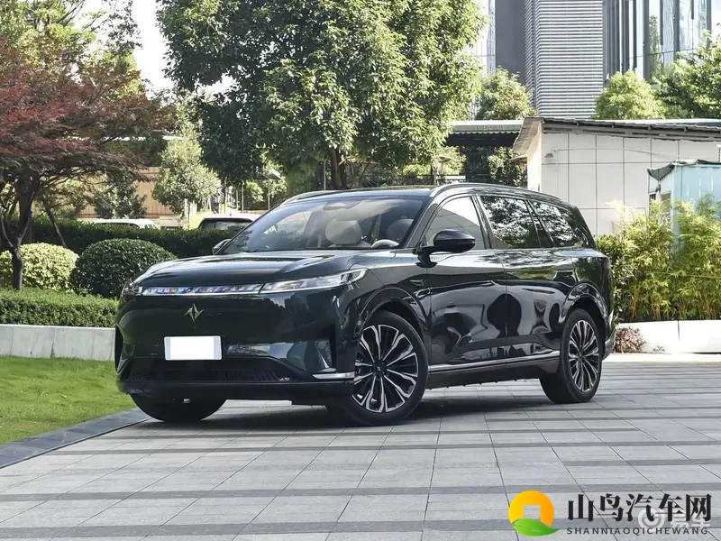 黄色软件网站下载3.0.3免费vivo版破解装扮版大全：汽车装扮新潮流，保养技巧大揭秘-1