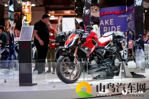 直击EICMA｜QJMOTOR 品牌发展史上的高光时刻，这设计太过惊艳-2