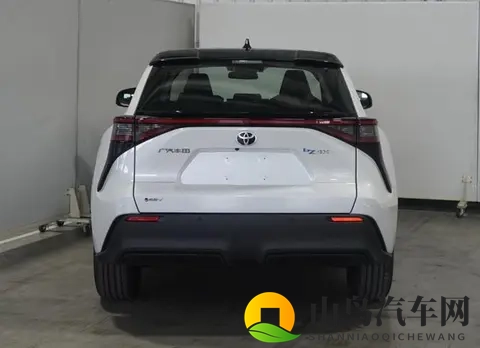 1798万起+752km续航！新款广汽丰田铂智4X曝光，国产SUV慌了？-3