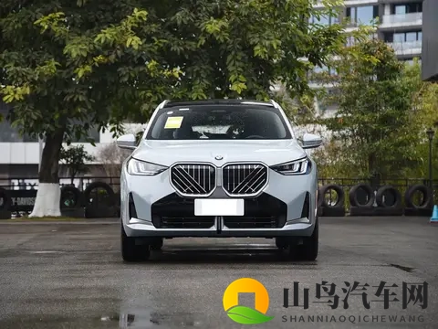 宝马这款中型SUV不足40万,轴距看齐X5配曜夜运动套件,搭载20T-1