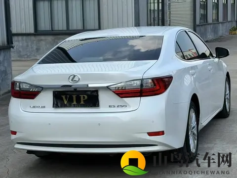 赛力斯“躺赢”阿维塔“挣扎”？同是华为伙伴命运为何天差地别？-1