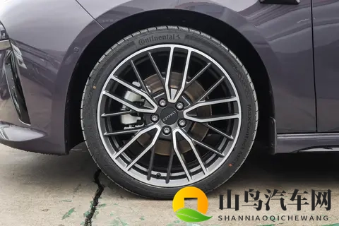 性能与智能的多维度升级,第三代领克03究竟实力表现如何?-2