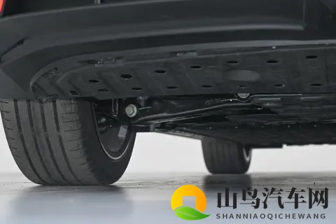 1399 万起！深蓝 L06 带超跑悬架，15 万级纯电卷出新高度-1