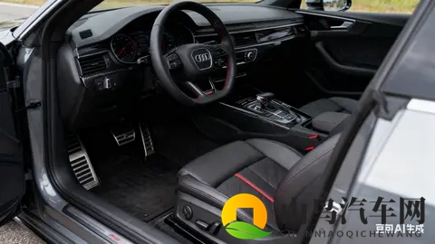 奥迪S7购买建议及适配人群-1