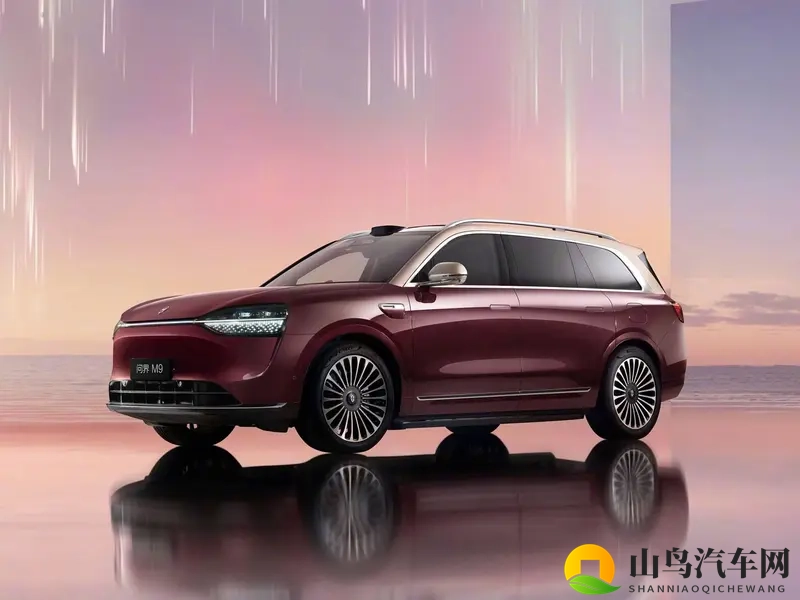 当“对标”成为一种行业共识,问界M9究竟重构了什么?-1