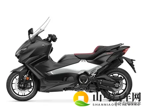 25年经典不改动力!TMAX纪念版靠红椅黑标吸睛,仅售一年争议大?-1