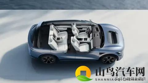 极氪7X焕新：2298万起，安全与性能的终极进化-3