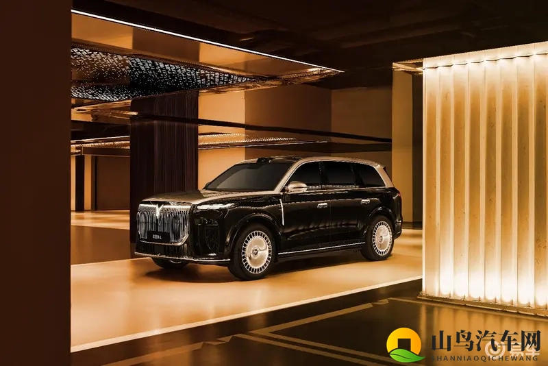 54城100家店同步上新！岚图泰山展车提前到店-1