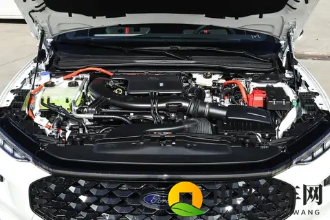 试驾完全新福特蒙迪欧，闺蜜决定放弃电车，选择插混动力-3