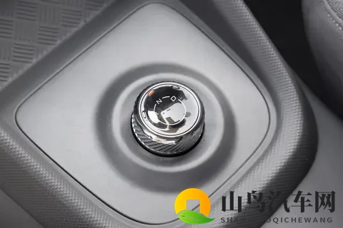 燃油_纯电_增程三动力可选，新款五菱宏光家族将于11月10日上市-1