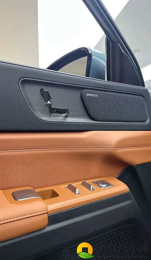 捷途X70L体验:10万块买到的“移动客厅”家人都能找到舒服的姿势-1