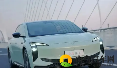 全红婵喜提三辆新车,遭到网友笑侃:再送院子放不下了…-1