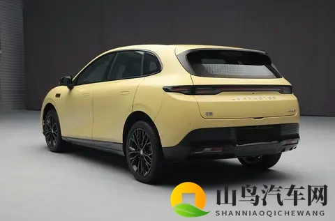 预售1058万元起，零跑Lafa5将上市，车长4430mm，续航515_605km-3